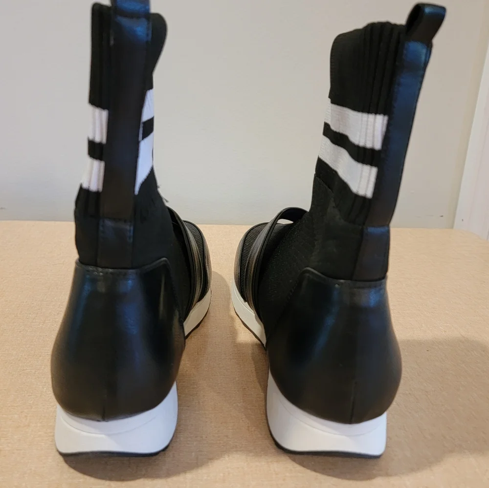Vintage Havana Adelle Tube‎ Sock Pull-On Sneaker Size 9